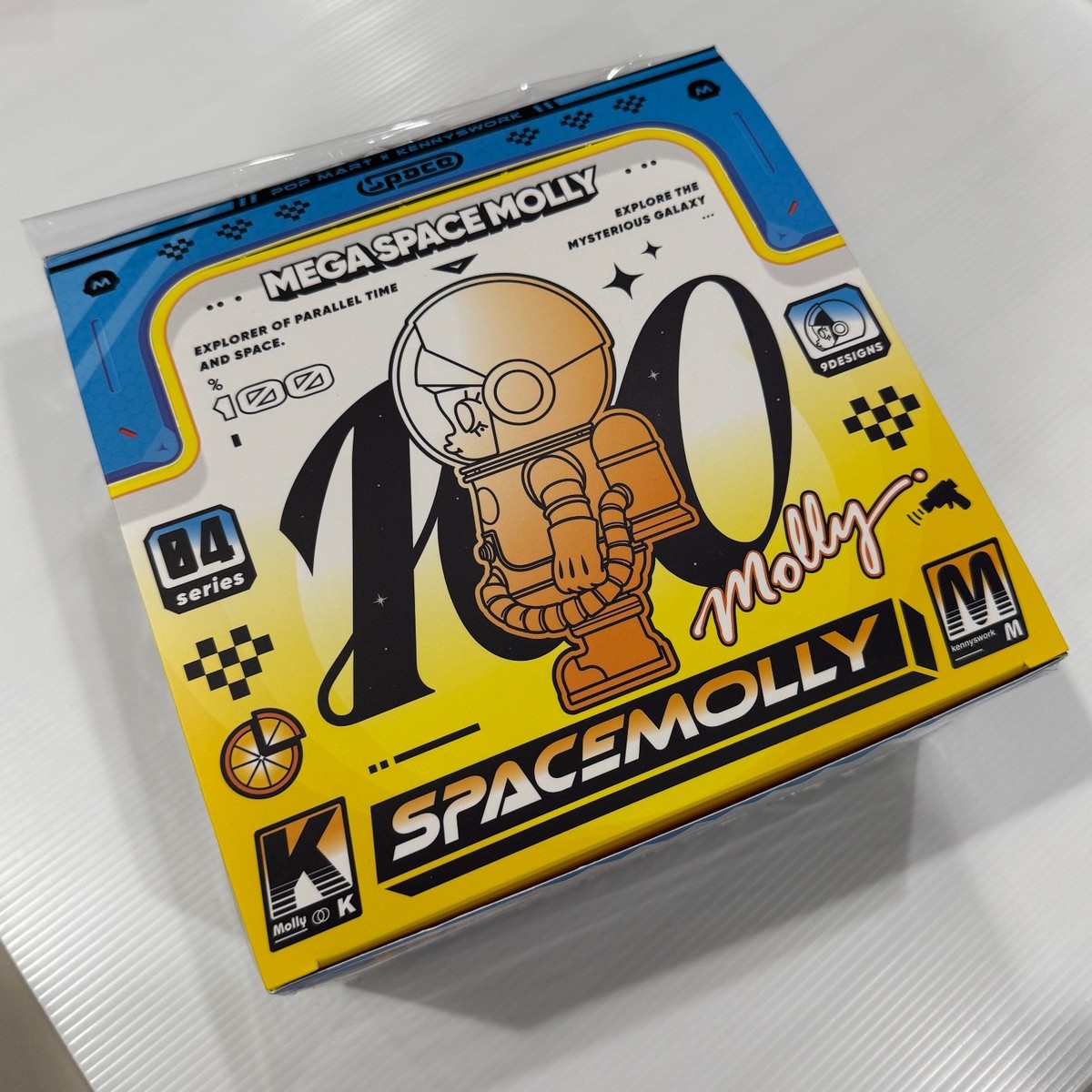 POP MART MEGA SPACE MOLLY 100% SERIES 4 CONFIRM BLIND BOX WHOLE