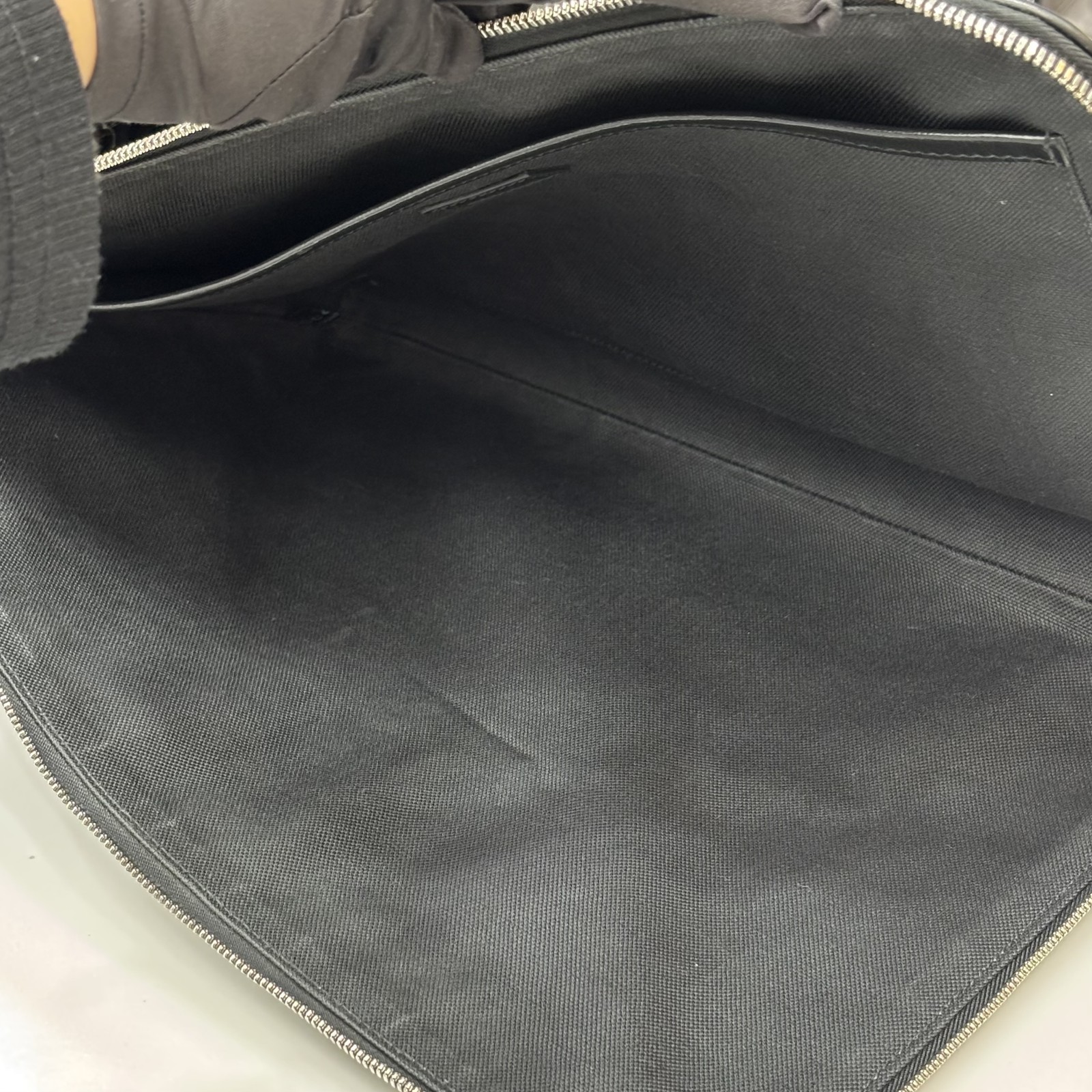 Gucci GG Interlocking Medium Document Clutch Bag … - image 6