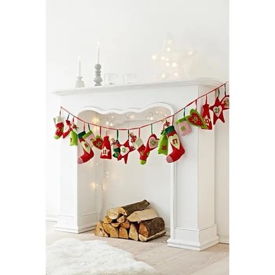 HEITMANN DECO Adventskalender Kette zum Befüllen und Aufhängen -24Filzsäckchen