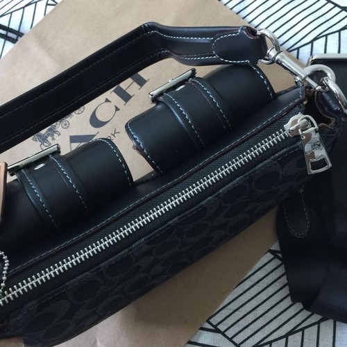 Sac Bandoulière Ashton Baguette – Denim Noir – Neuf Sans Emballage