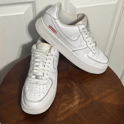 ?? NIKE AIR FORCE 1 x SUPREME Sneakers - All White Supreme Men Sz 10.5 -‎ GUC NIKE AIR FORCE 1 x SUPREME Sneakers - All White Supreme Men  main image 3