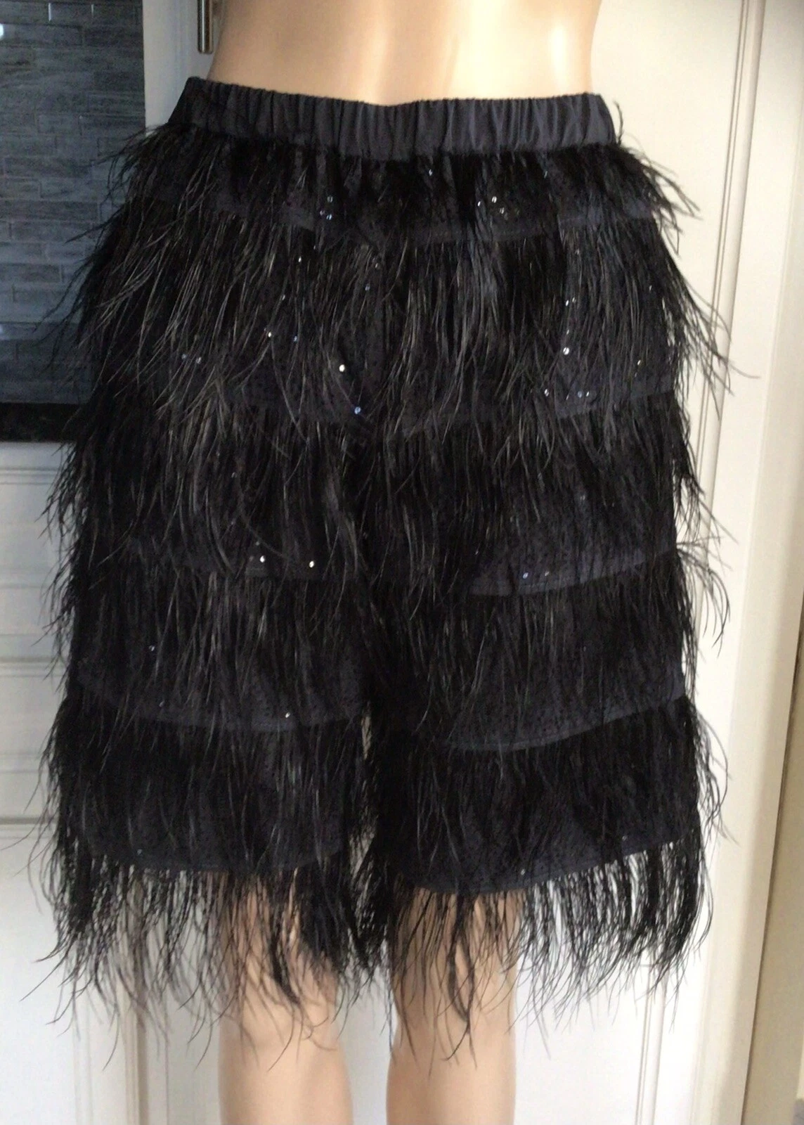Brunello Cucinelli — NWT$3245 Brunello  Cucinelli Women Silk Ostrich Feather, Sequin Black Shorts