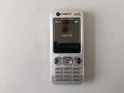 Sony Ericsson W890i Handy (Entsperrt) - Silber
