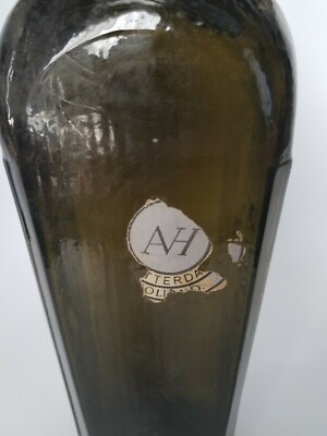 Antique A.Van Hoboken Rotterdam Case Gin Bottle Applied AVH Seal