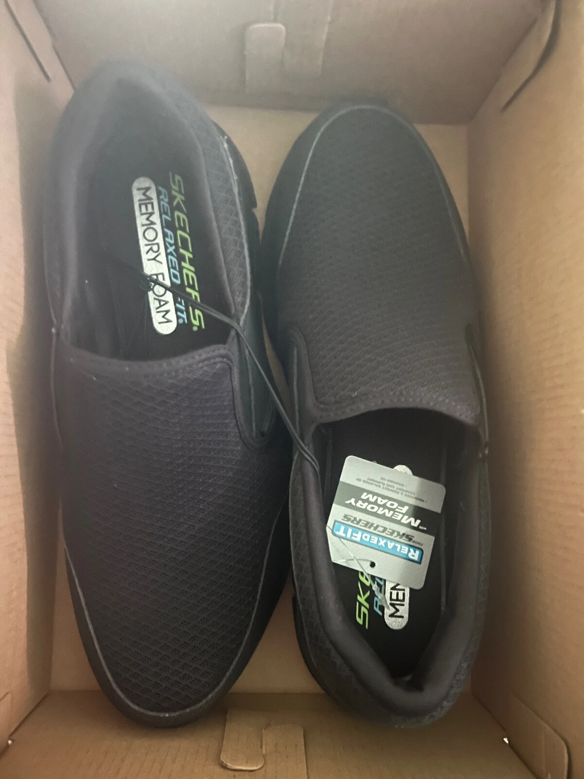 Skechers Men's Equalizer Size 8.5 Relaxed Fit Slip-On 3.0 Athletic Sneaker Shoes