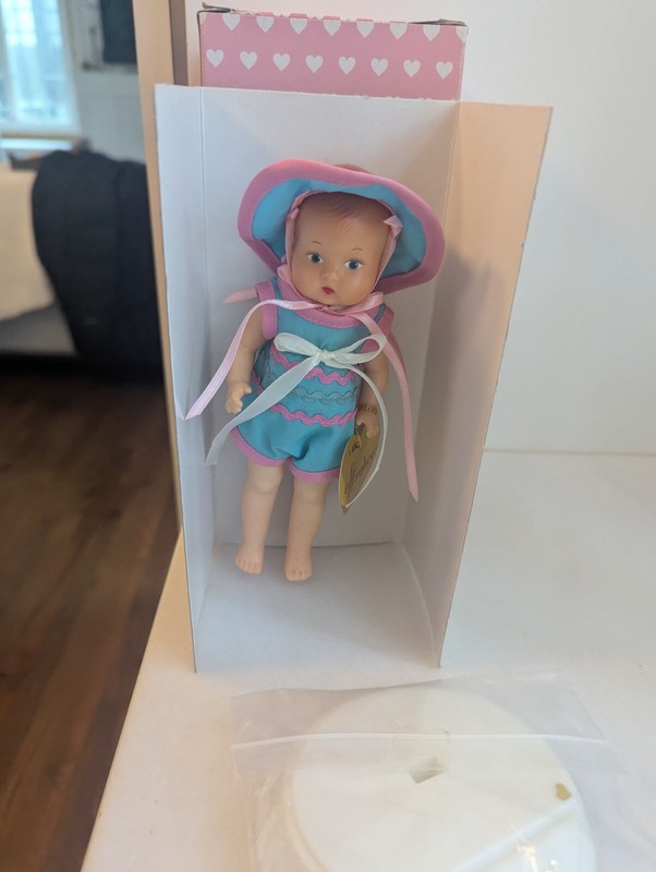 New In Box Effanbee Tinyette Doll Blue Pink Trim V667 Patsy Family 7" Vinyl Doll