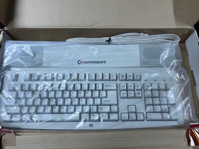 COMMODORE Multimedia Keyboard plus Tastatur NEU NEW Rarität