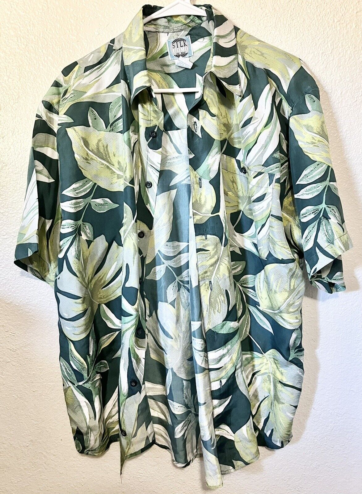 VTG Silk Uomo by NAK Shirt Leaves Size M 100% Sil… - image 1