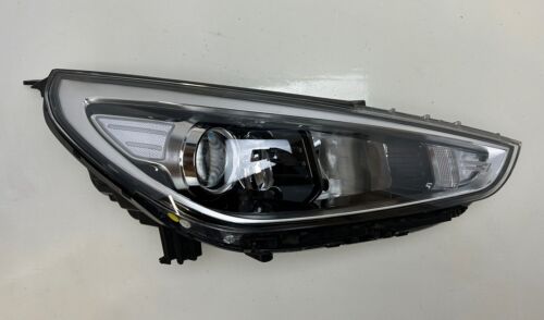 Genuine Hyundai i30 92102G4020 LED Right Headlight Headlight - Picture 1 of 4