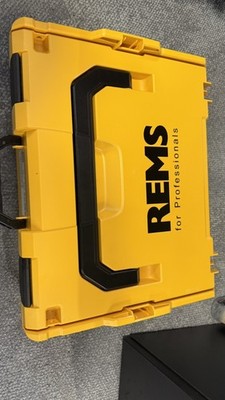 REMS Presswerkzeug 578047R001 Minipresse 22V Profil M 2 x Akkus M15 M22 M28