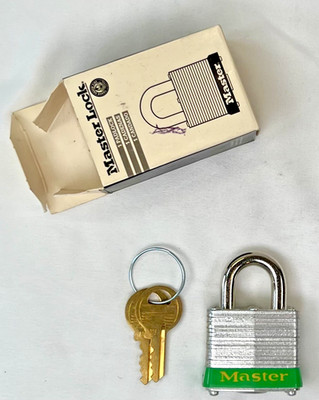 MASTER Padlock #3GRN KA 0416 *Lot of 5* Green Bumper **1 Lock is Missing Box