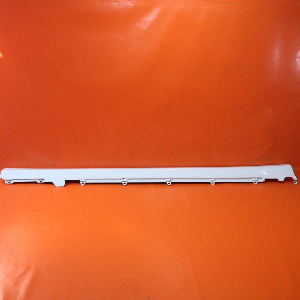 Rolls-Royce Ghost Black Badge 2021-2024 Right Rocker molding P/N 7495640