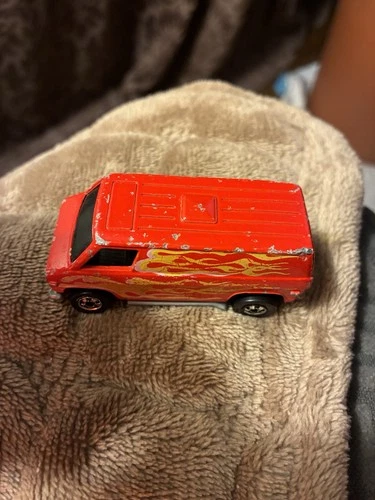 Vintage Hot Wheels Red Super Van with Orange Flames 1974 Diecast 🔥🔥🔥🔥🔥