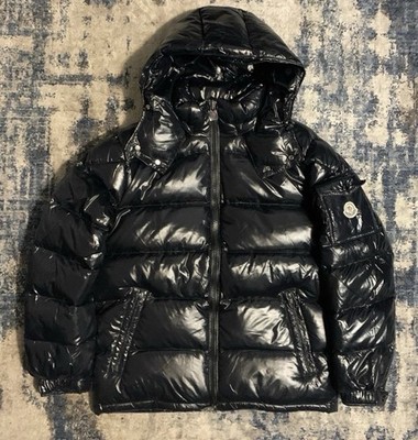 Moncler Men's Size 3 Black Hooded Down Puffer Jacket Logo Comic Patch Zip