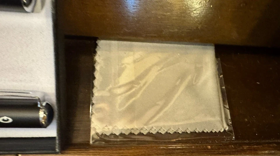 Lápiz óptico de alta sensibilidad MEKO con puntas de repuesto Foto 4 de 4