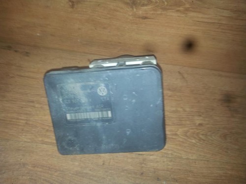 Volkswagen Golf 2000 ABS Unit (ABS Brake Pump) 1c0907379k, 1J06144 #73592-43