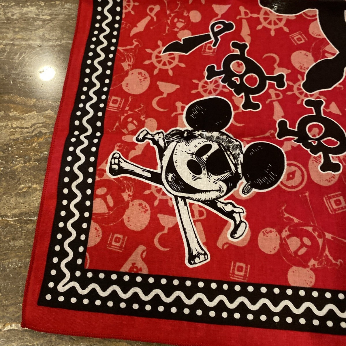 Walt Disney CRUISE LINE PIRATE NIGHT Red SCARF/Bandana  display picture 3