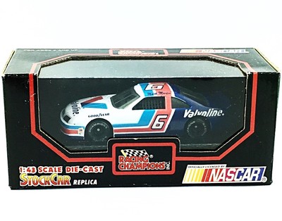 Racing Champions NASCAR 1:43 Scale Stock Car Diecast Mark Martin #6 Valvolene