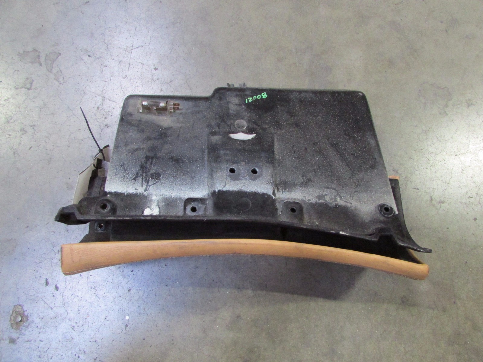 Ferrari 550, Glove Box Door, Beige, Used, P/N 64588205