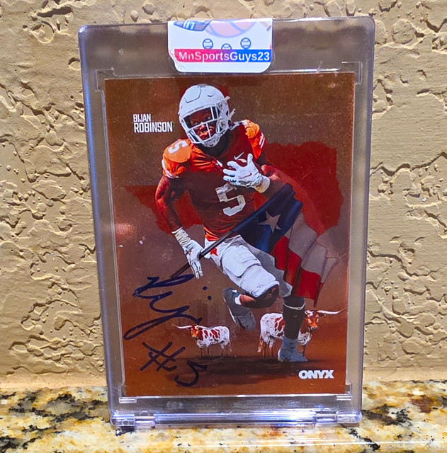 Onyx 2022 Vintage College Bijan Robinson Auto BR Texas Longhorns 32/99