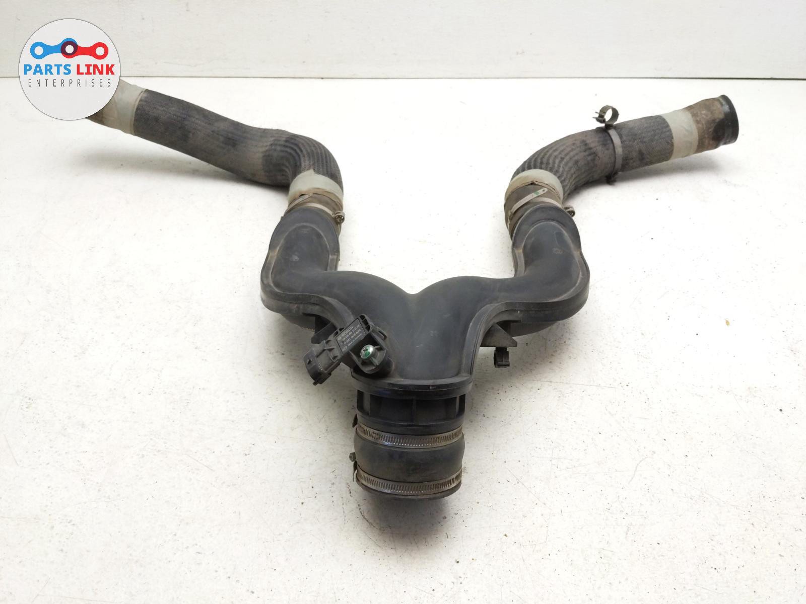2017-2020 MASERATI LEVANTE CENTER AIR INTAKE DUCT CROSS PIPE HOSE RESONATOR M161