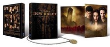 The Twilight Saga: New Moon Two-Disc DVD Gift...