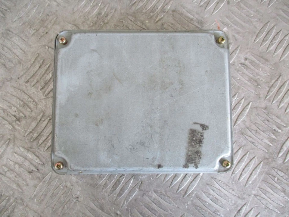 Centralina motore benzina Toyota Avensis T220 2003 modulo 8966105450 KBI45298 - Immagine 3 di 4