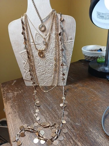 Lot Of Vintage Gold Tone Costume Necklaces Trifari Byzantine Sarah Cov Judy Lee