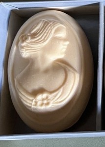 Avon Vintage Boxed Set of Fragranced Soaps by Avon Cameo Soap Set 4 Scented 