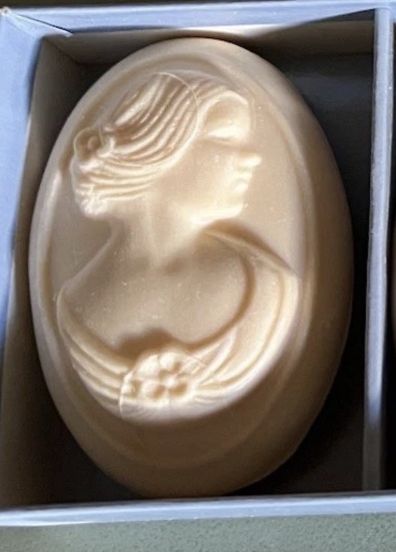 Avon Vintage Boxed Set of Fragranced Soaps by Avon Cameo Soap Set 4 Scented 