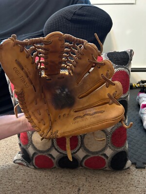 MIZUNO GLOBAL ELITE LV SERIES 12.75INCH RIGHT HANDED GLOVE SUPER