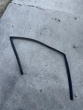 DODGE DURANGO REAR RIGHT DOOR WINDOW GLASS RUN CHANNEL SEAL OEM 2011 - 2025