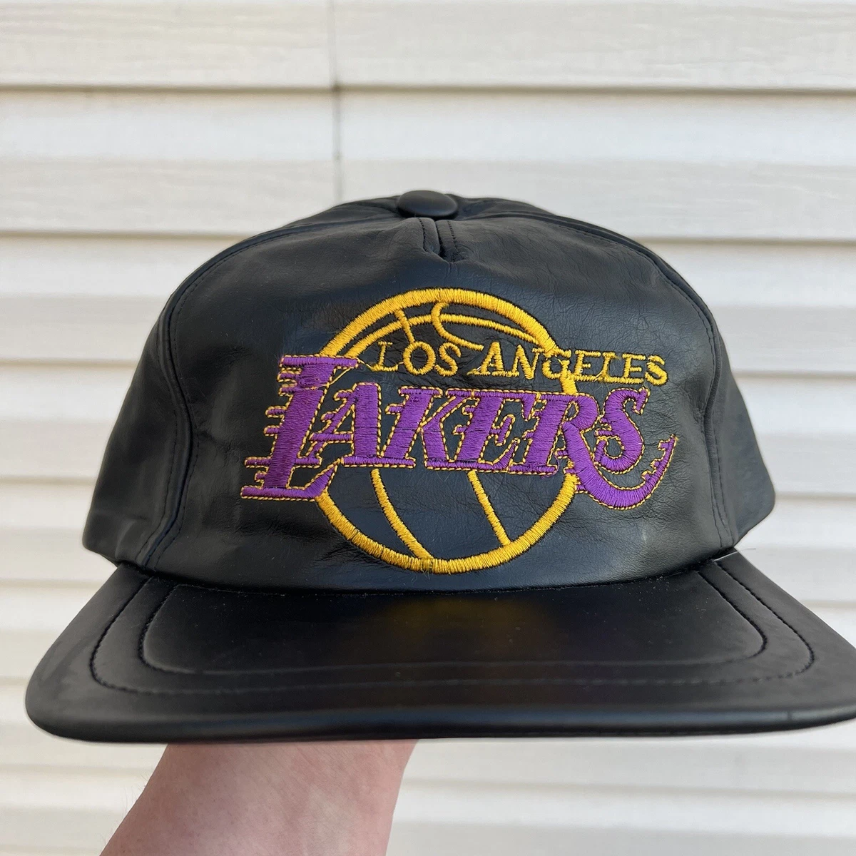 Leather hotsell lakers hat