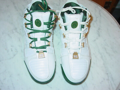 zoom lebron 3 svsm away