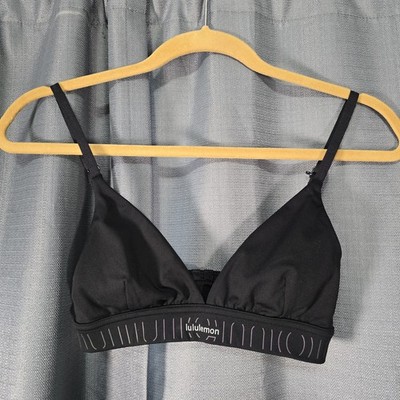 Lululemon Athletica Black Bralette Bra Size 2 Unpadded Hook & Eye Elastane