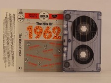 VARIOUS ARTISTS THE HITS OF 1962 99 20 Track Audio Cassette EMI