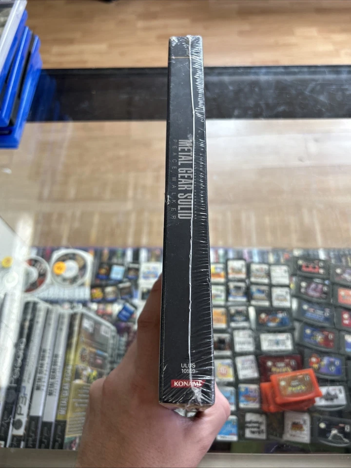 Metal Gear Solid Peace Walker Limited Edition - PSP PlayStation New Sealed - Image 4 of 4