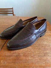 Charles Tyrwhitt London Size 9 / 43,5