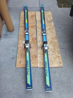 Vintage Dynastar Omega  66'' inch Long Snow Skies Made In France / Austria