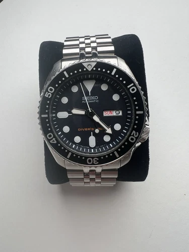 Seiko SKX007 Automatic Dive Watch 200M 7S26-0028 