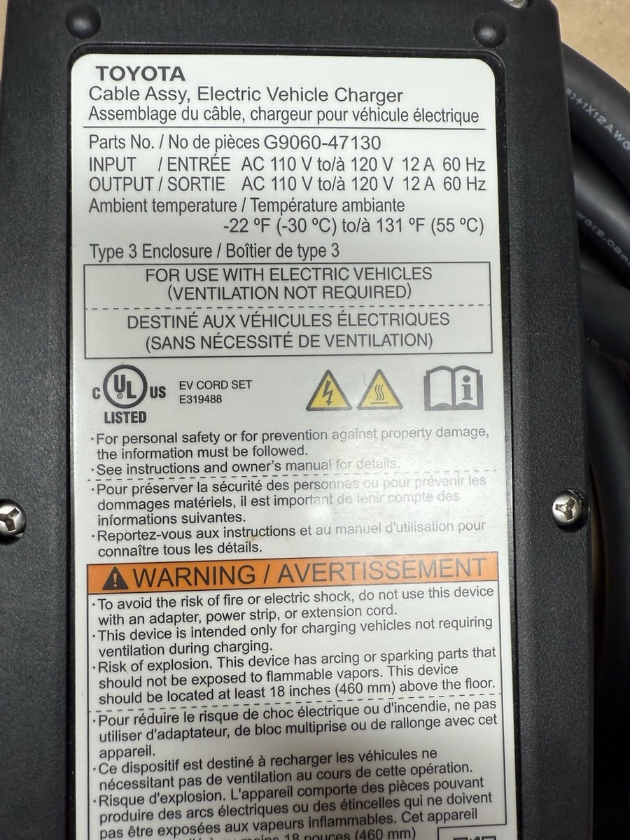 TOYOTA 電気自動車用充電ケーブル G9600-47110 純正品 TOYOTA 電気自動車用充電ケーブル G9600-47110 純正品