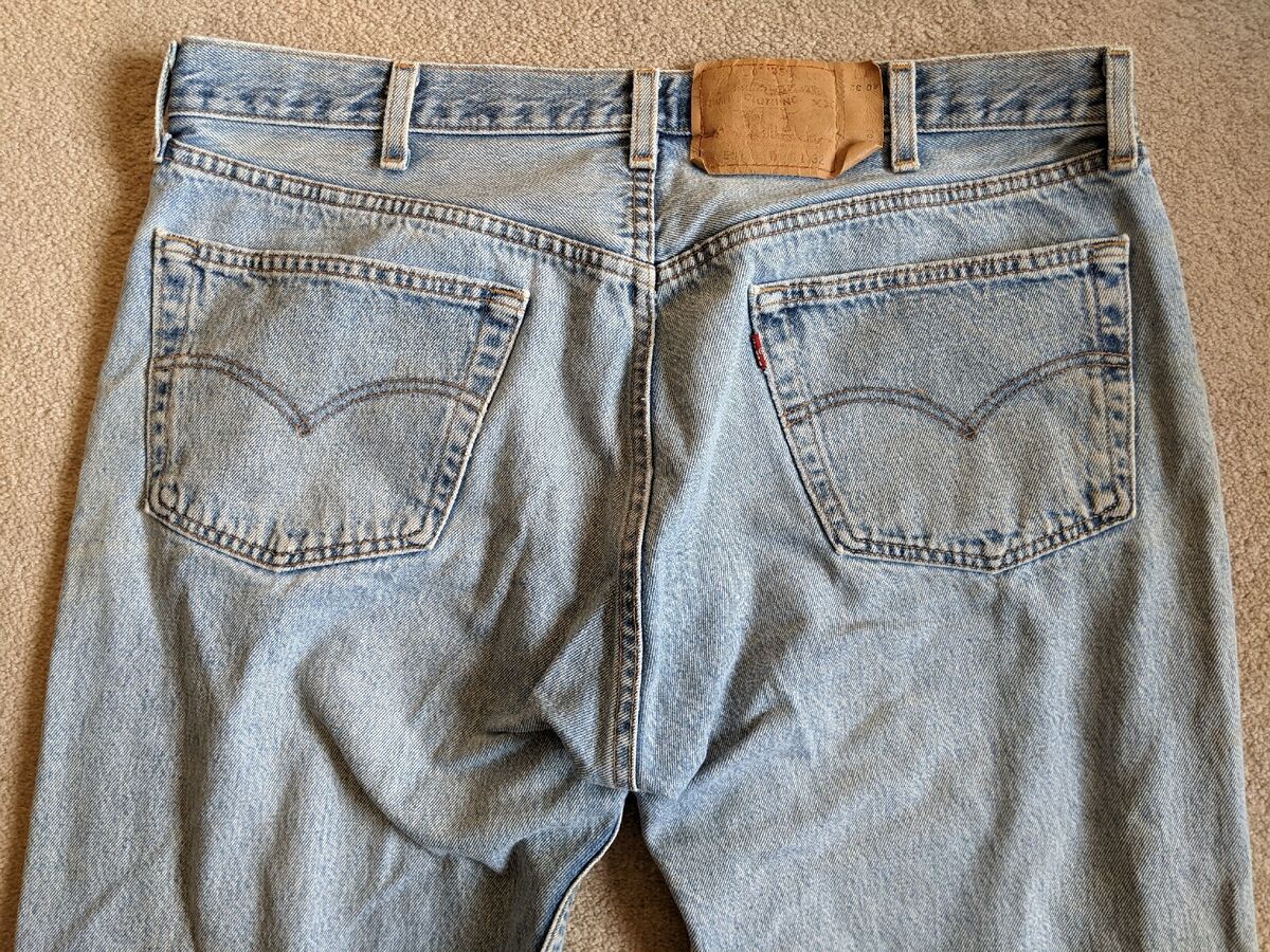 Vtg Levis jeans 501 actual 39 x 31 USA made 90s y2k Faded Vtg Levis jeans 501 actual 39 x 31 USA made 90s y2k Faded