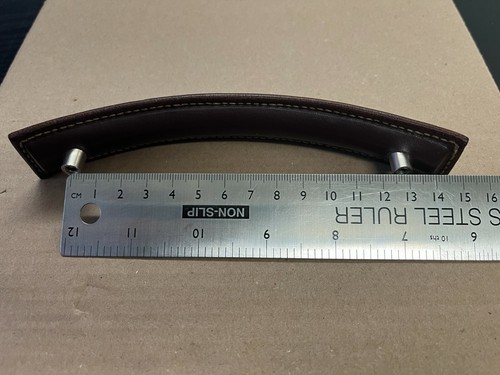 Turnstyle Designs Chocolate Leather Cabinet Curve Handle 128mm Centres H1193 WS - Picture 8 of 12