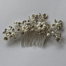 Vintage Rhinestone Crystals Pearls Floral Motif Silver Wedding Hair Comb