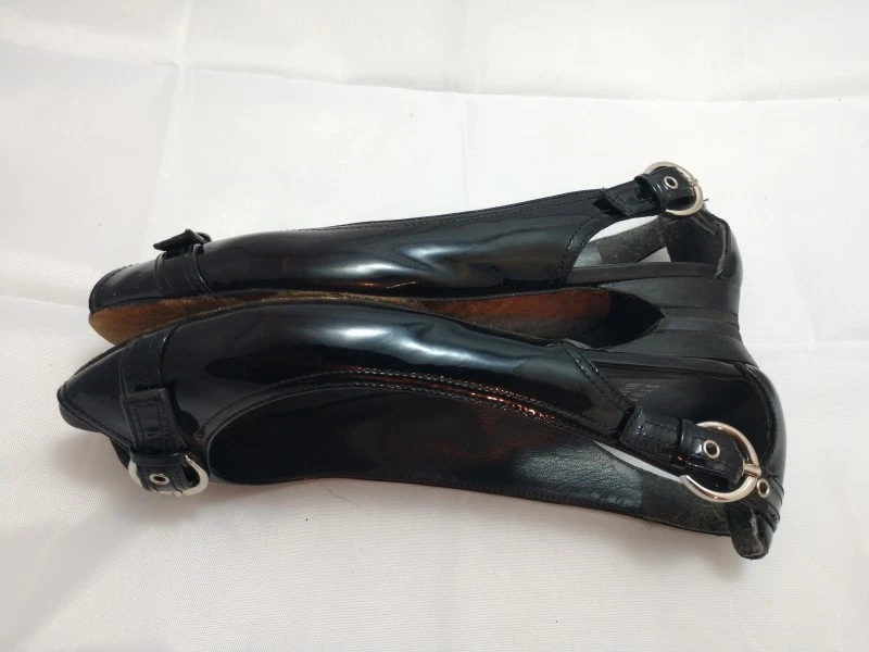 $225 Stuart Weitzman Chitchat Peep Toe Toe Buckle Ballet Flats 7.5 Gloss Black - Image 3 of 4