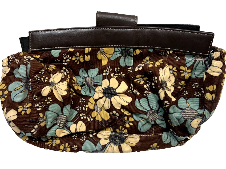 Bolso Clutch Miche Floral 9 x 14 x 2 Lindo bolso pequeño en muy buen estado. Foto 3 de 4