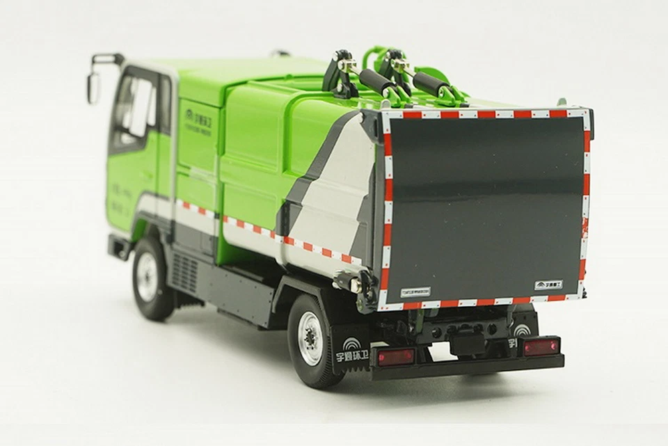 1/32 Scale Yutong W4 Side Load Garbage Trucks Diecast Model Toy Gift NIB - Image 4 of 4