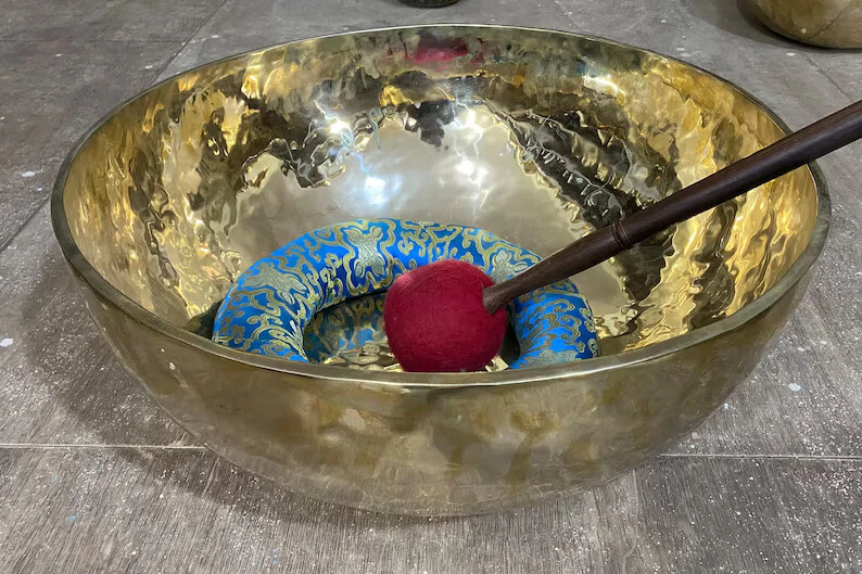 10"-24" jam Hand-Hammered Tibetan Singing Bowl – Himalayan Bowl for Meditation - Image 2 of 4
