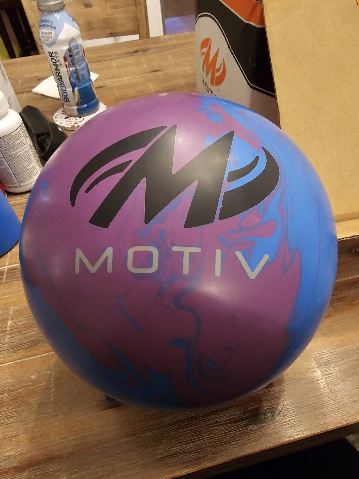 NEW Alpha Jackal Motiv Bowling ball! 15 pounds eBay