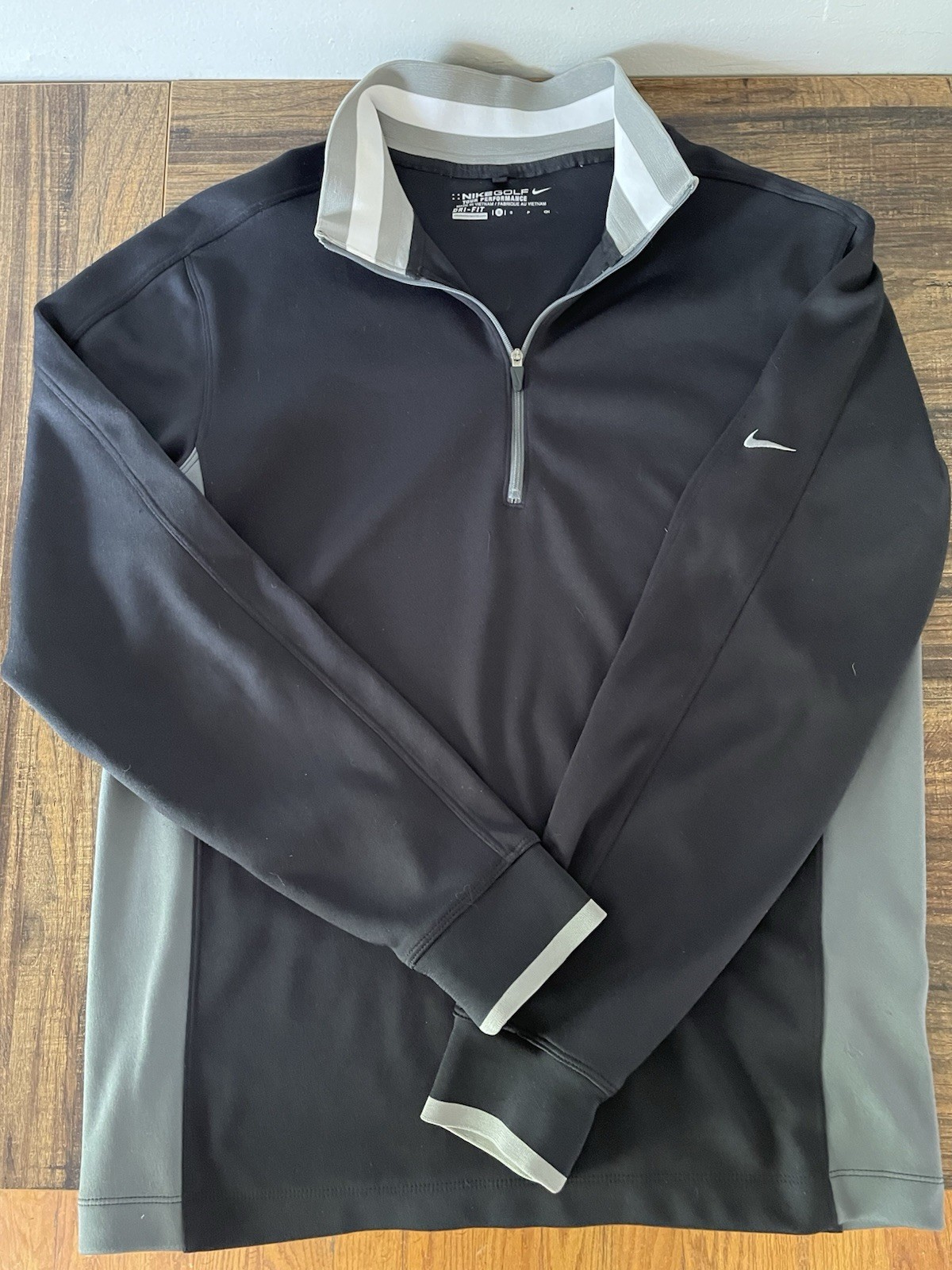 Nike Golf Pullover Mens Small Black Gray Dri-FIT 1/4 Zip Long Sleeve 578673-010